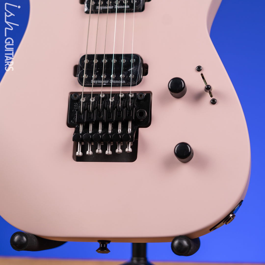 Jackson American Series Virtuoso Electric Guitar Satin Shell Pink Demo