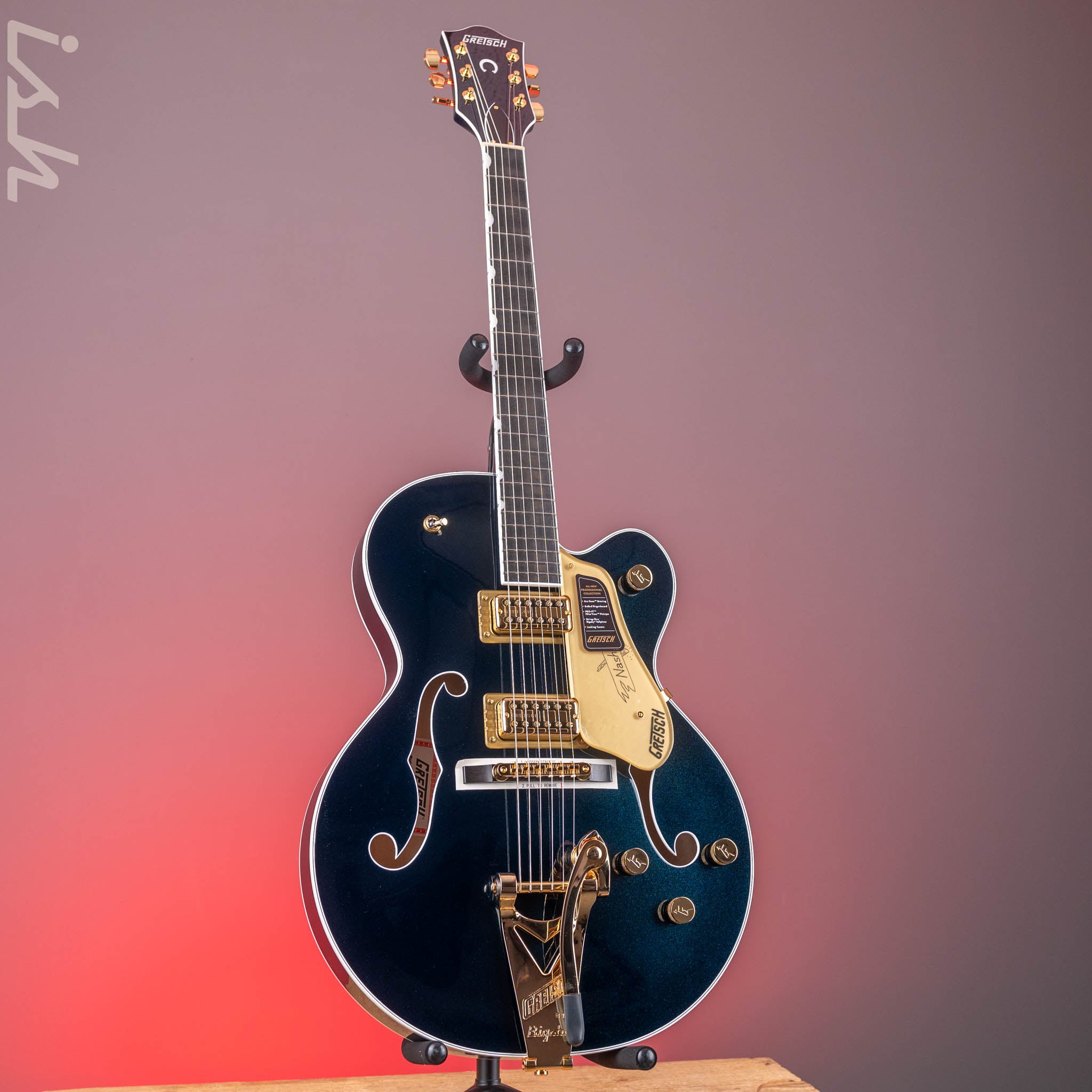 Gretsch Nashville® Hollow Body w/ String-Thru Bigsby® Midnight