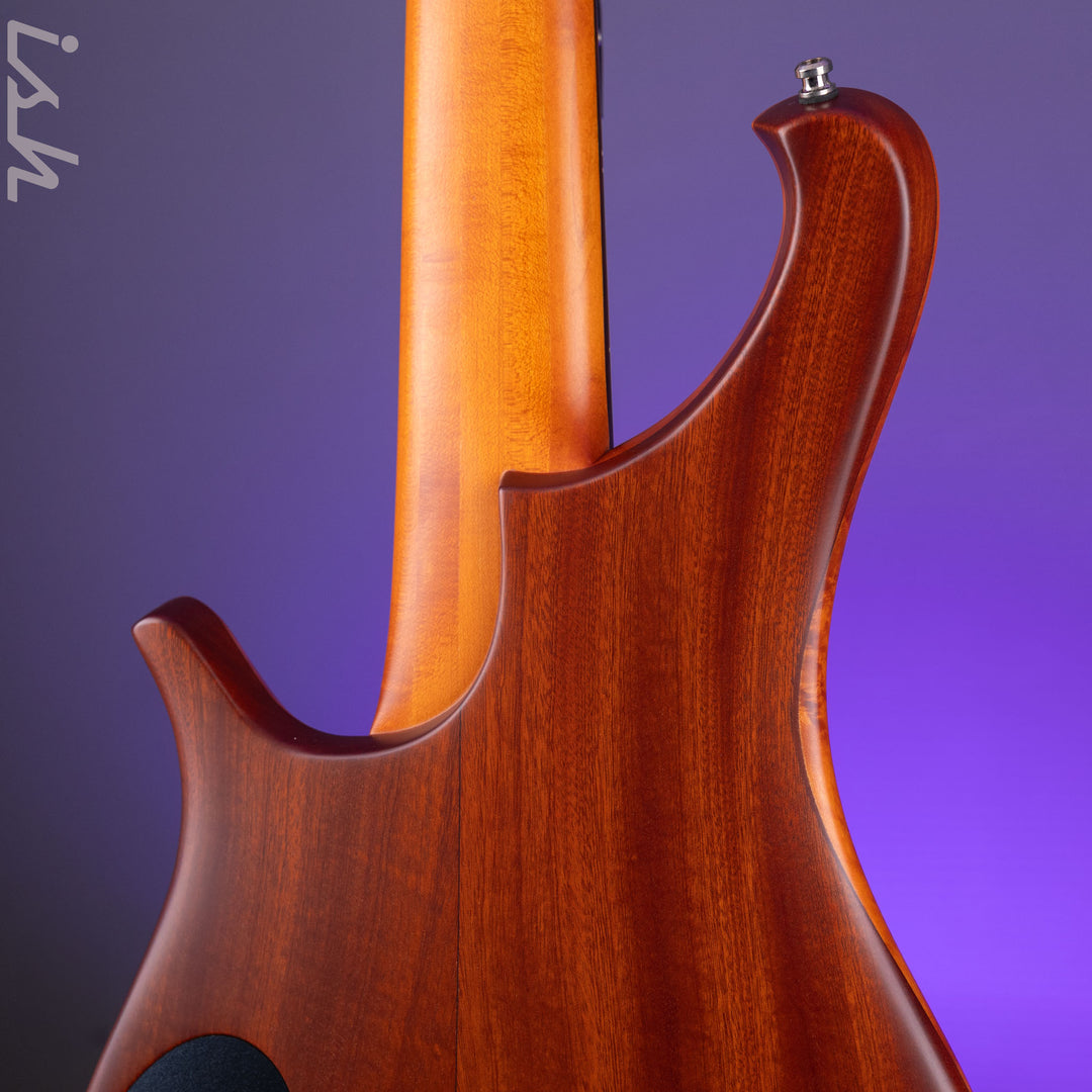 2011  Lefay Singer 6 Short Scale