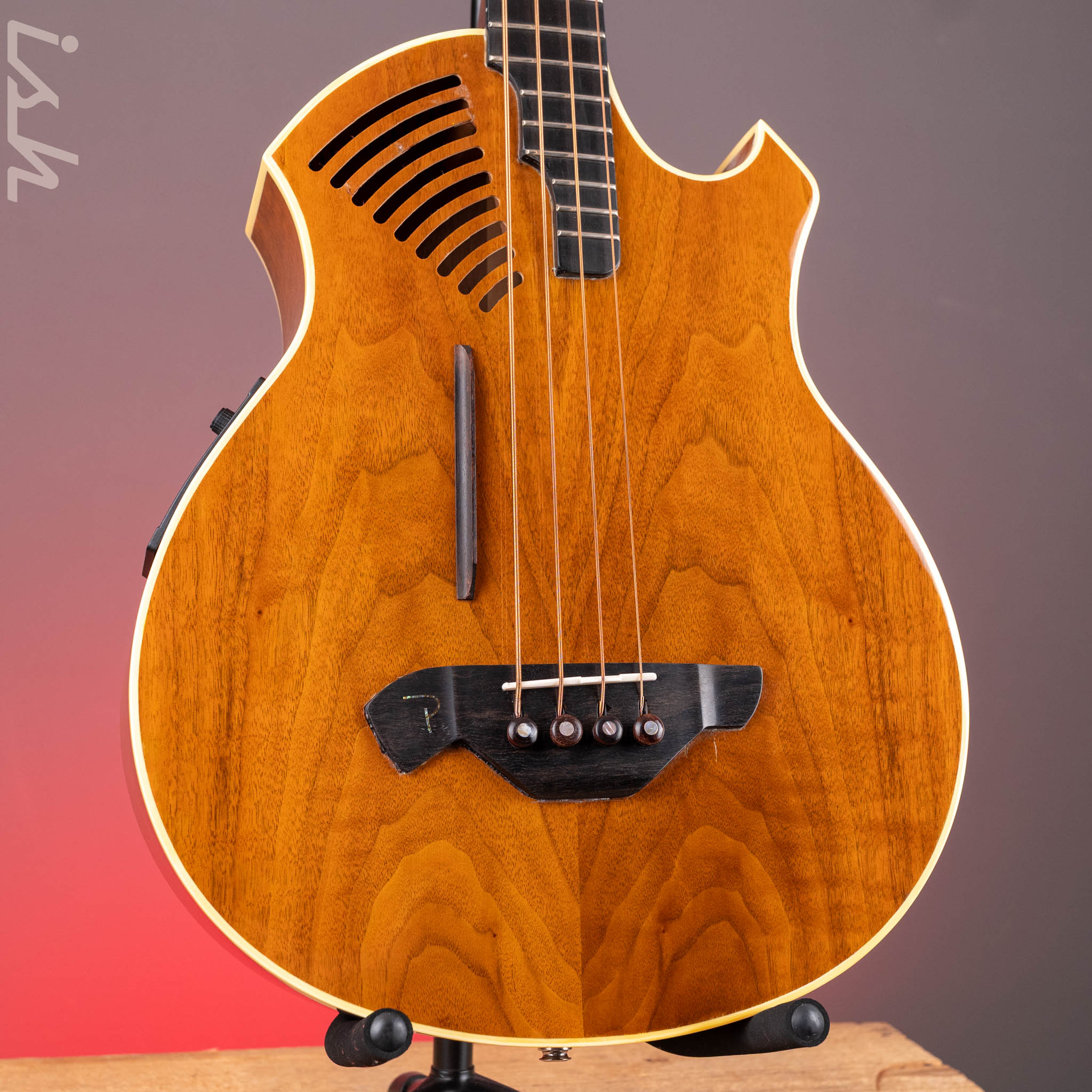 Parker PAB40 Tomahawk Acoustic Bass Natural