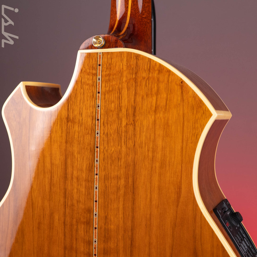 Parker PAB40 Tomahawk Acoustic Bass Natural