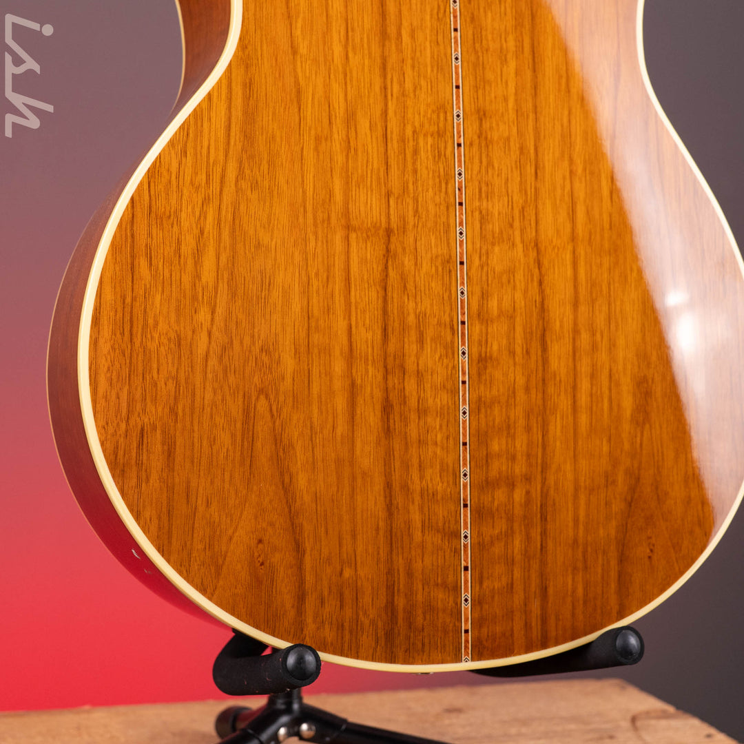 Parker PAB40 Tomahawk Acoustic Bass Natural