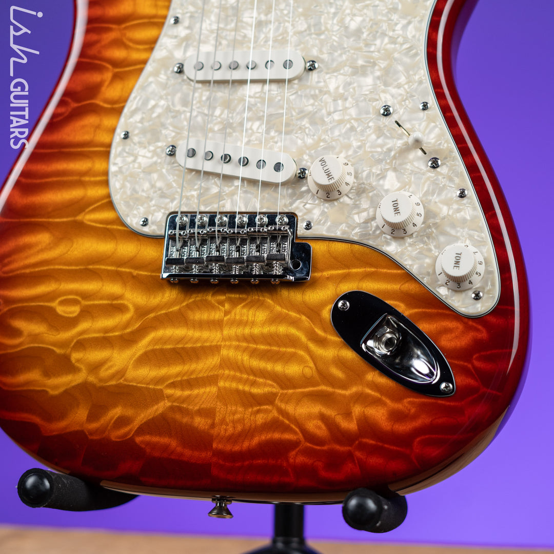 2004 Fender Custom Shop 1962 Stratocaster NOS AAA Quilt Aged Cherry Sunburst