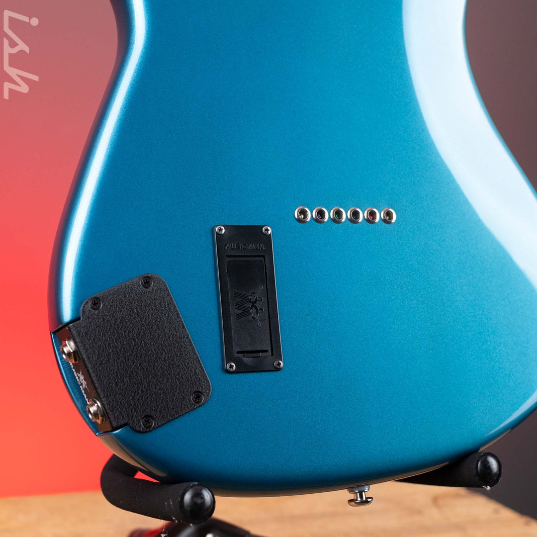 2021 Ernie Ball Music Man Hunter Hayes Cutlass SSS Toluca Lake Blue