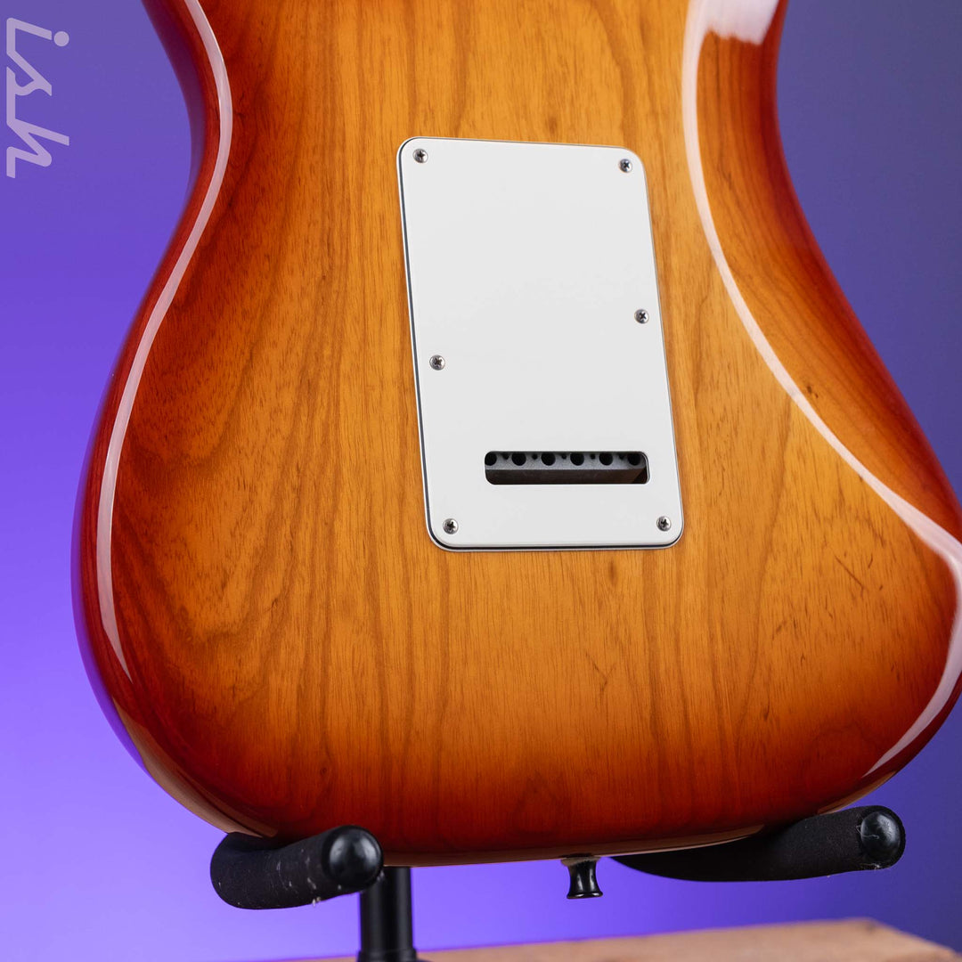 2018 Fender Stratocaster Professional Sienna Sunburst