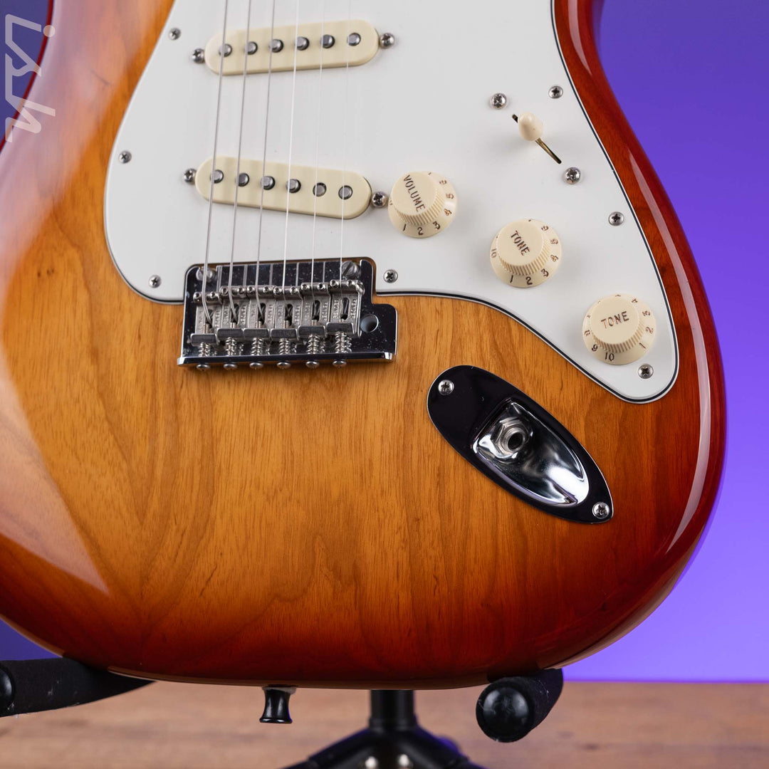2018 Fender Stratocaster Professional Sienna Sunburst