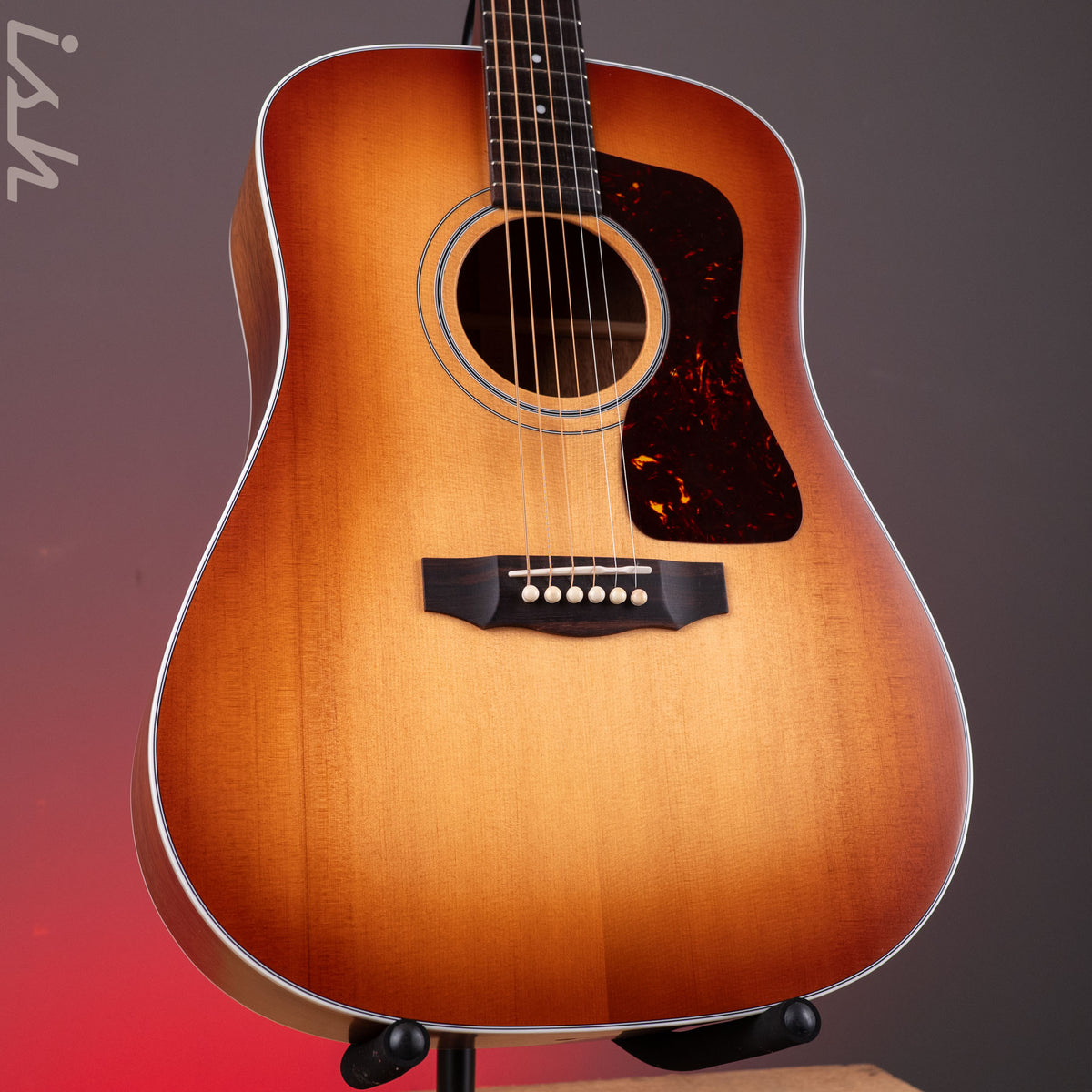 2026 Guild D40 Standard Pacific Sunset
