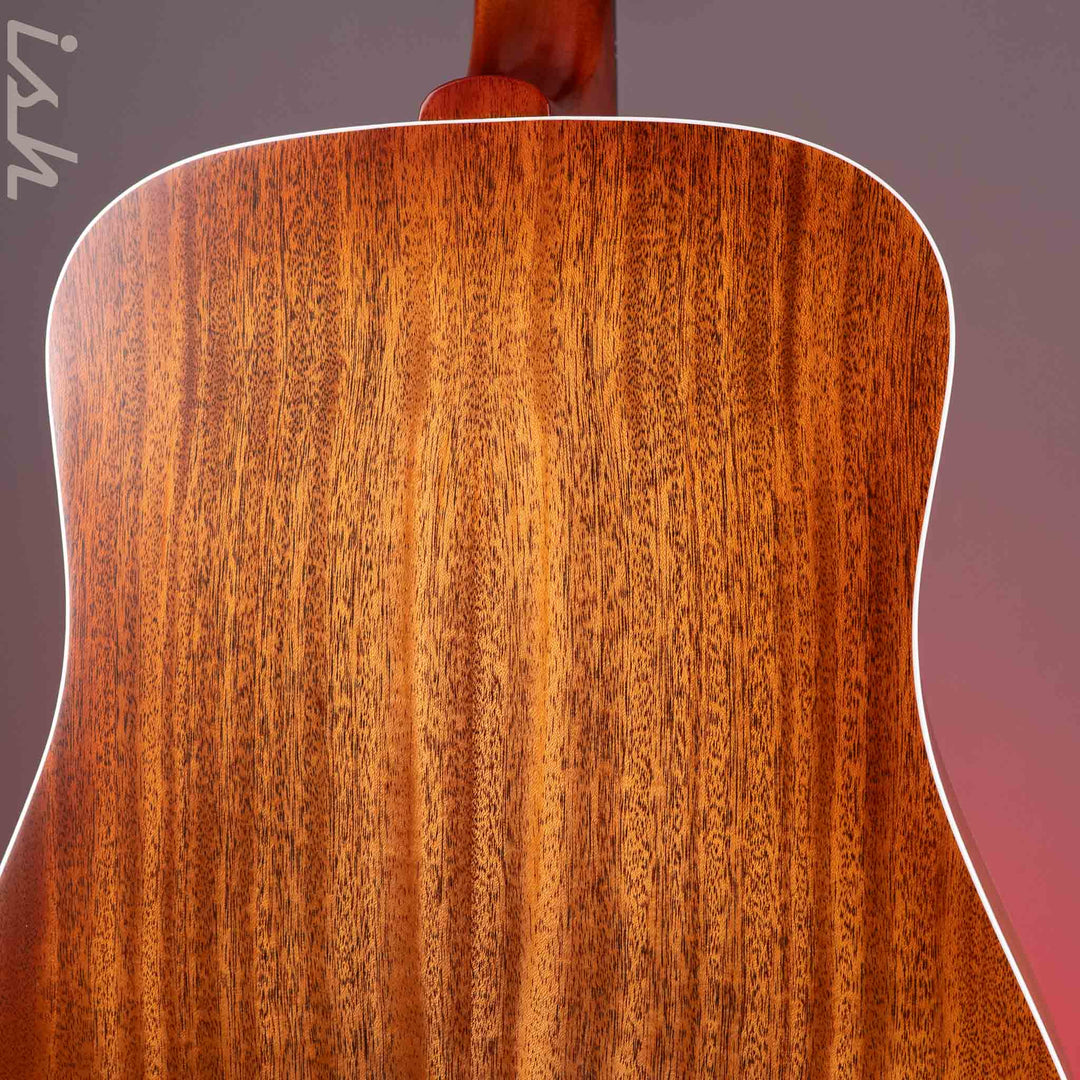 2026 Guild D40 Standard Pacific Sunset