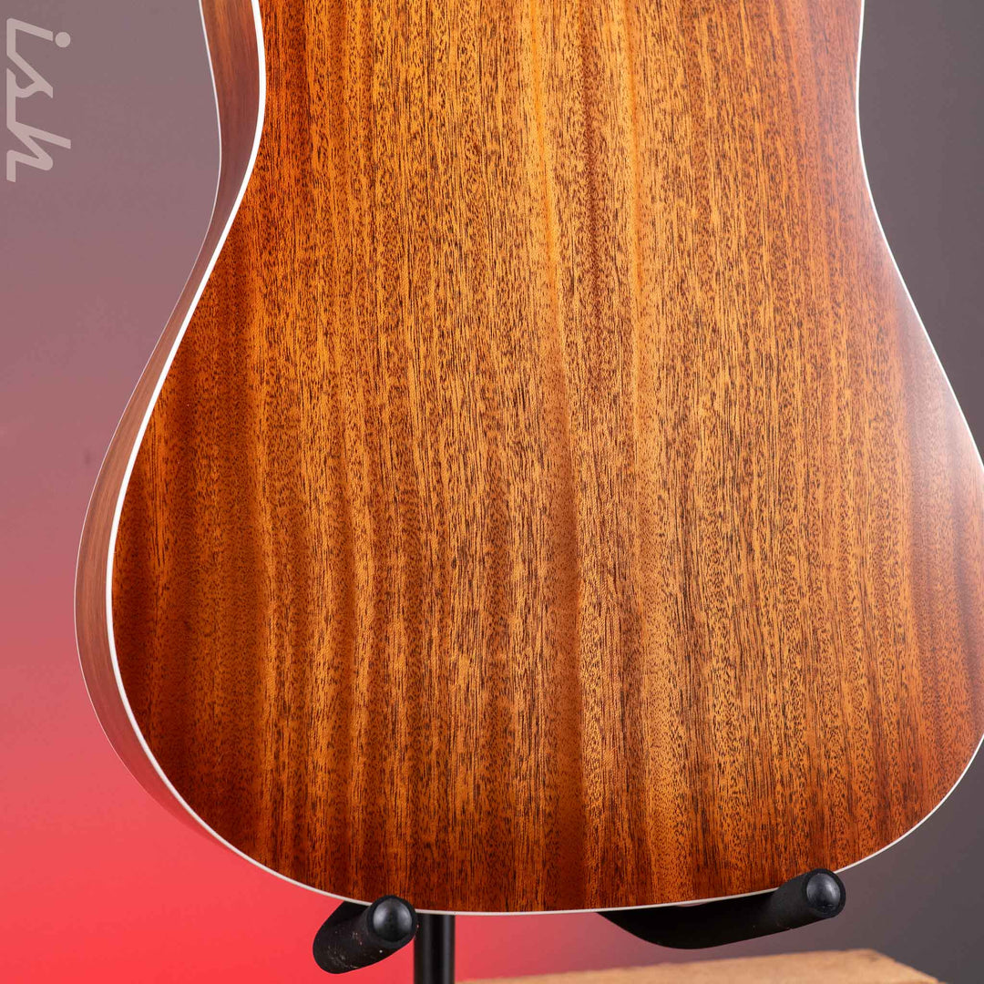 2026 Guild D40 Standard Pacific Sunset