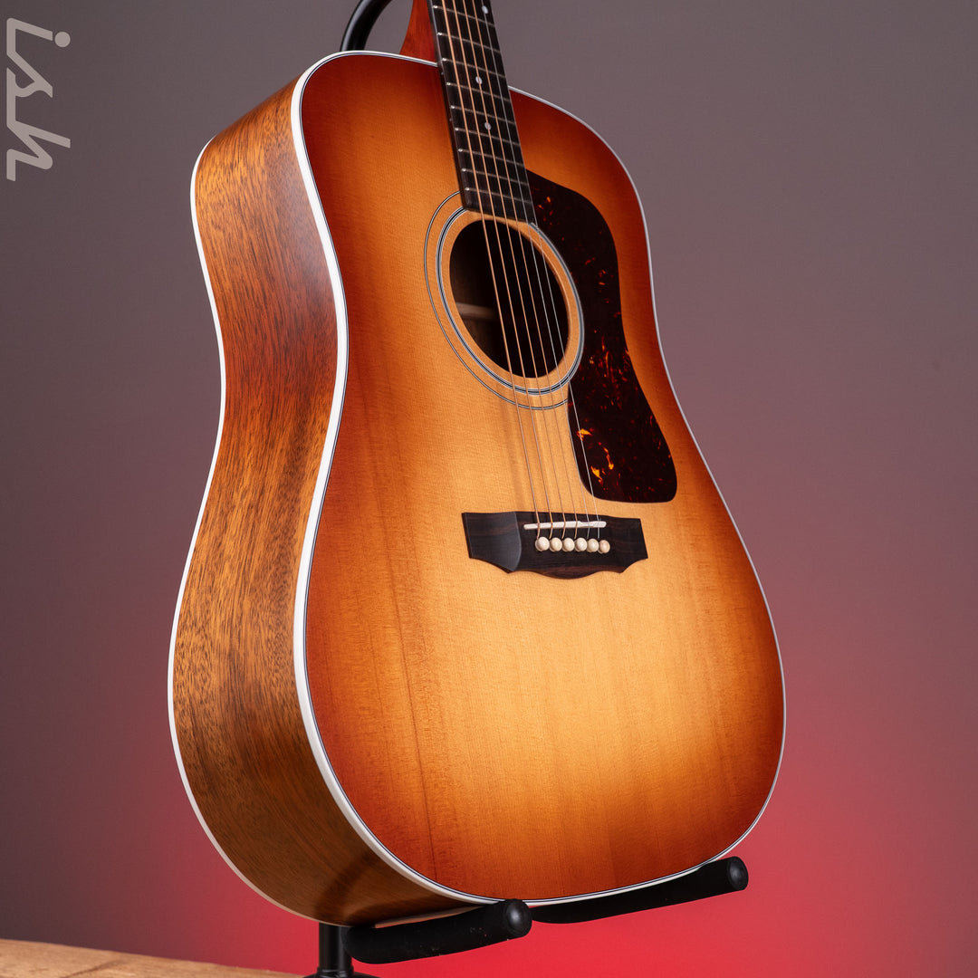 2026 Guild D40 Standard Pacific Sunset