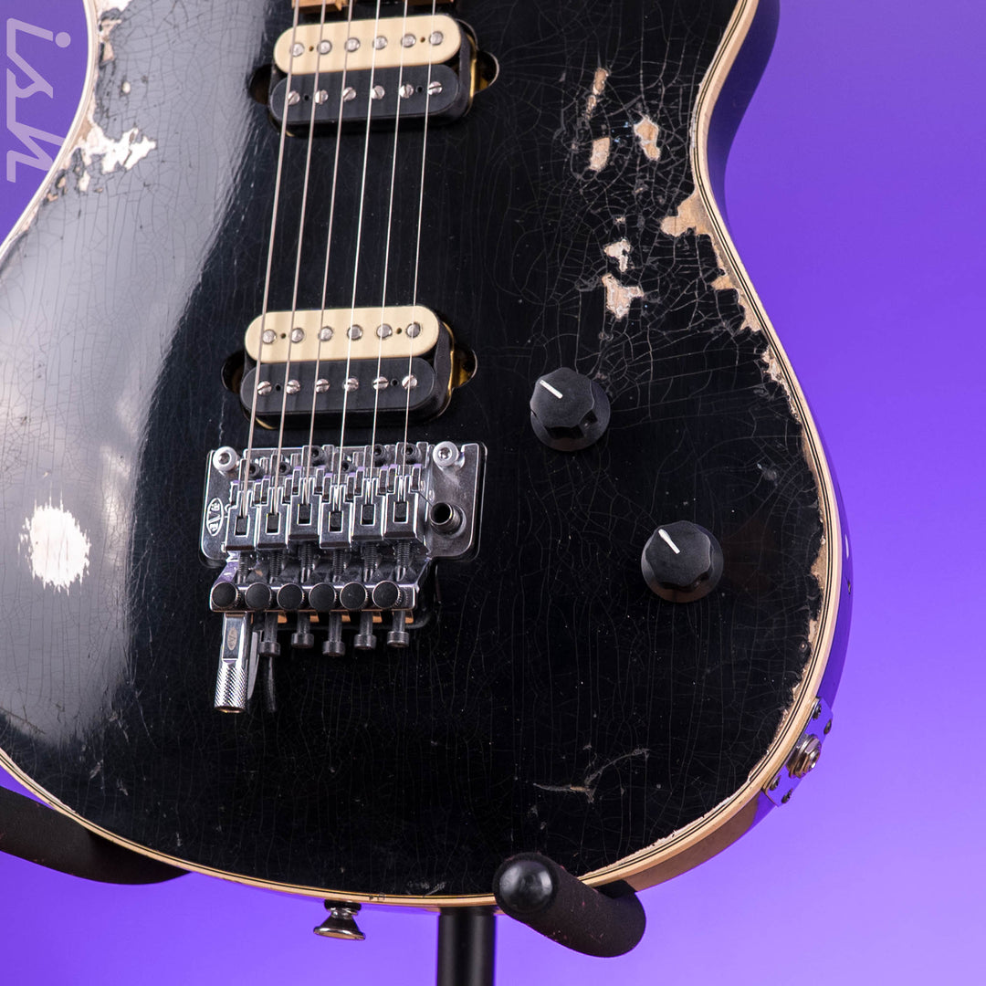 EVH® Custom Shop USA Special Edition Wolfgang® Black Nitro-Tour