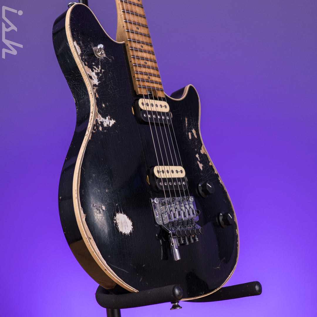 EVH® Custom Shop USA Special Edition Wolfgang® Black Nitro-Tour