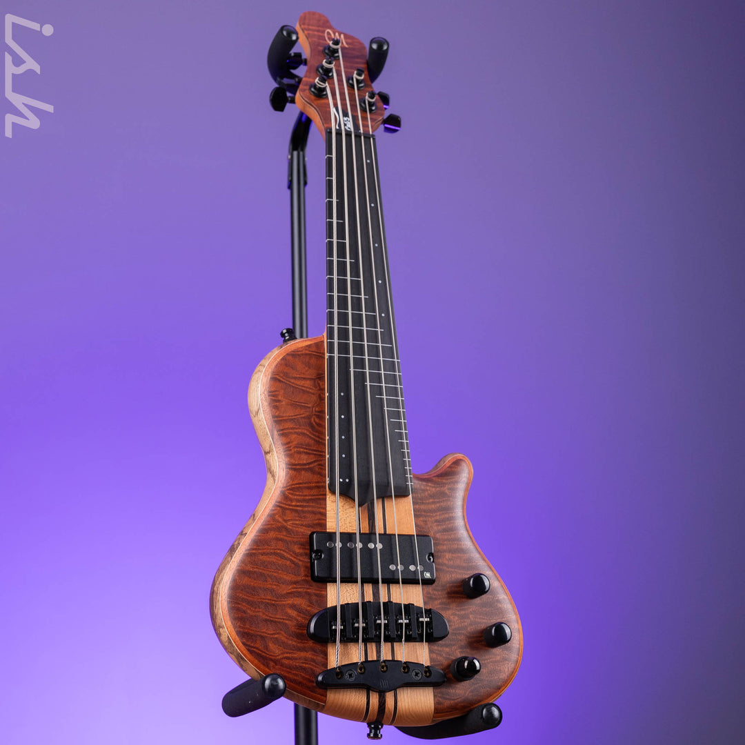 Mayones Cali 5 Fretless Mini Bass Quilted Maple