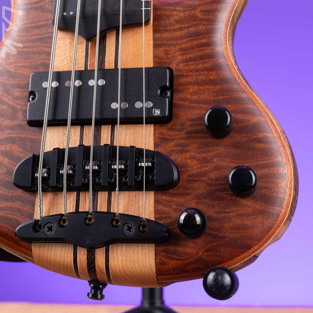 Mayones Cali 5 Fretless Mini Bass Quilted Maple