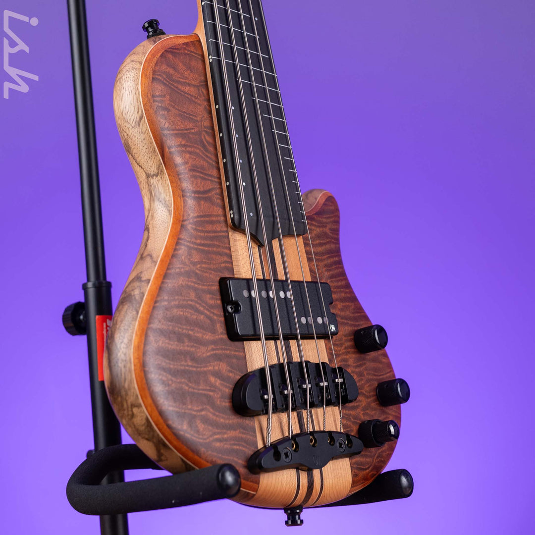 Mayones Cali 5 Fretless Mini Bass Quilted Maple