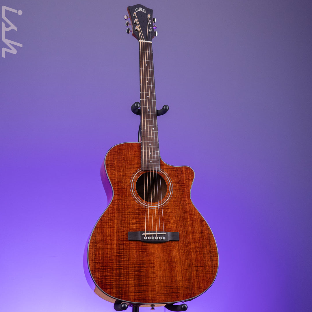 Guild OM260ce Deluxe Blackwood Natural