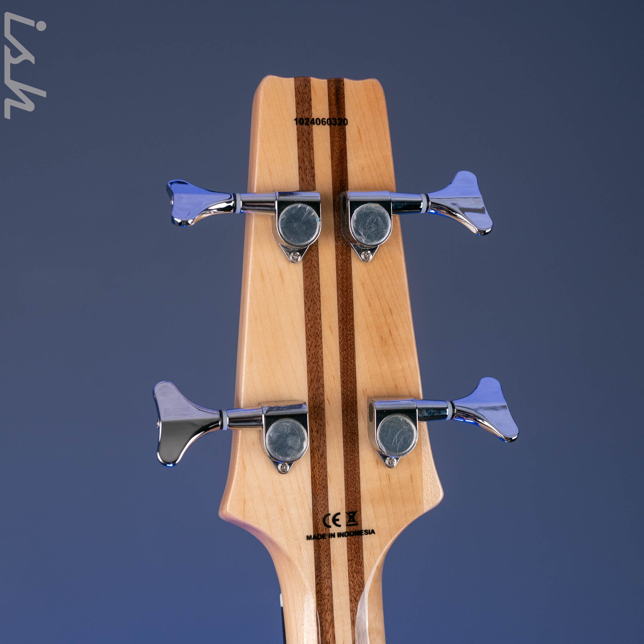 Aria Pro II SB-700 Padauk Red – Ish Guitars