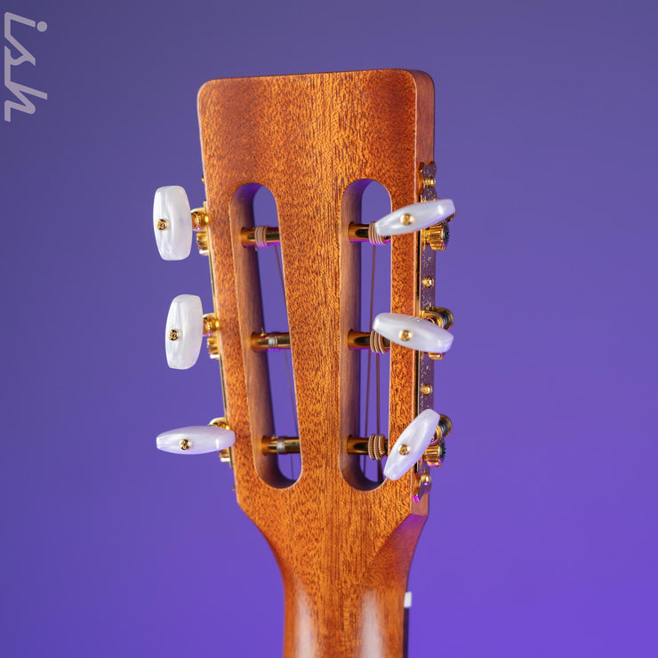 Takamine EF407 New Yorker Parlor Acoustic-Electric Guitar Natural