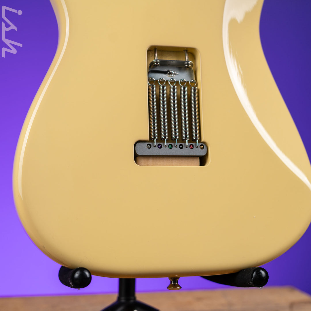 2018 Fender Eric Johnson Signature Thinline Strat Semi-Hollow Electric Guitar Vintage White