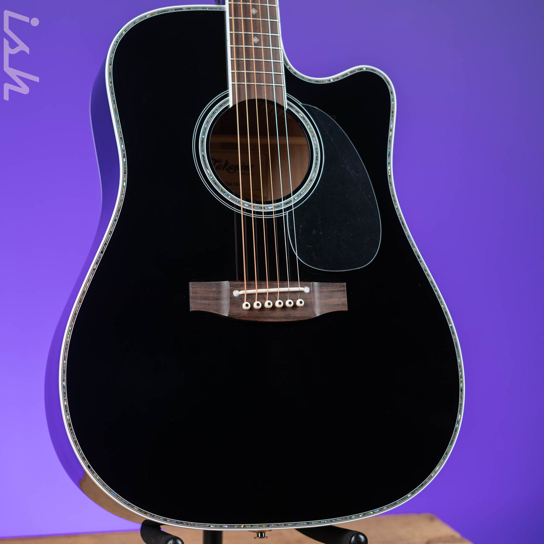 Takamine EF341DX Acoustic-Electric Guitar Black Demo