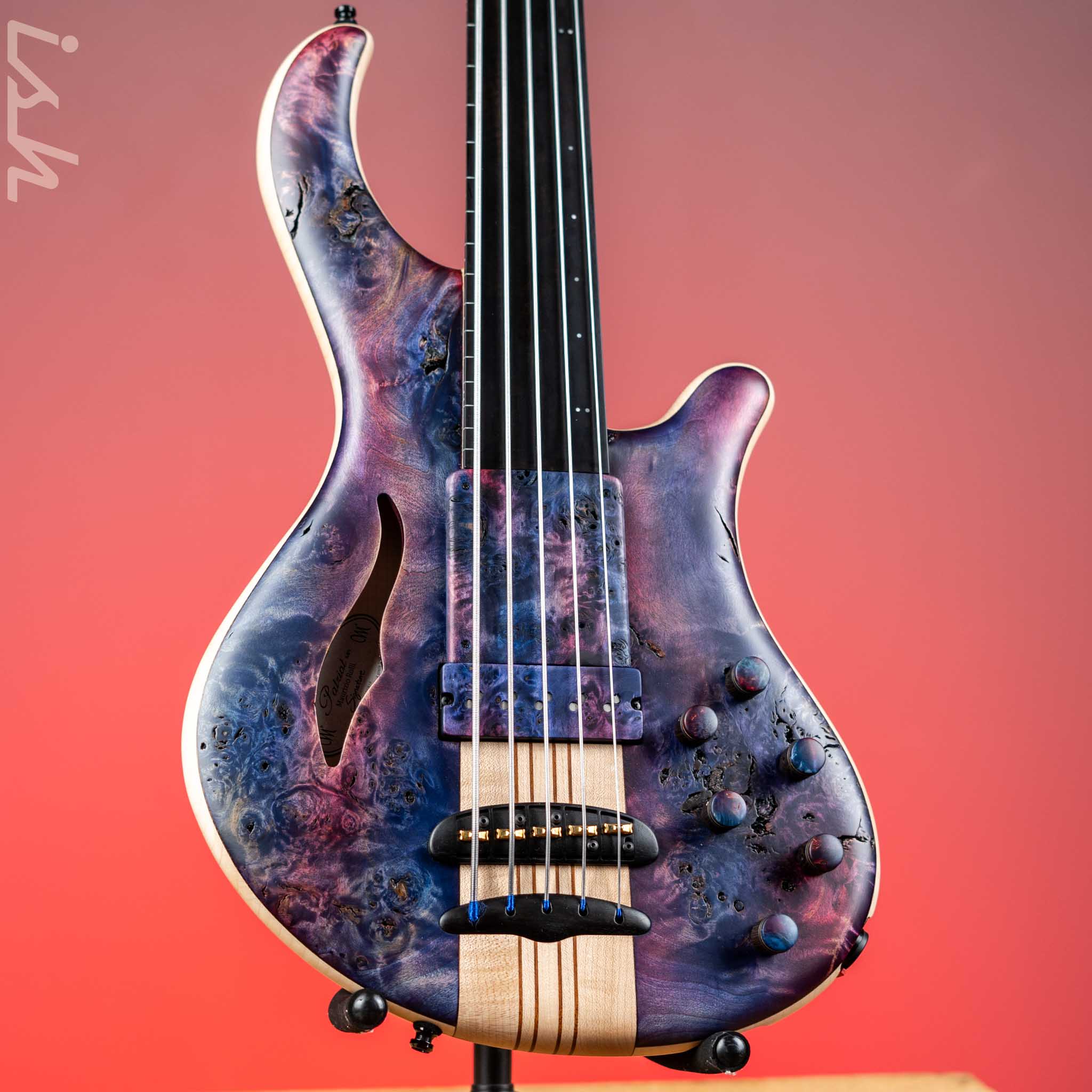 Mayones Patriot 5-String Bass Gaudi-ID 2024 NAMM – Ish Guitars