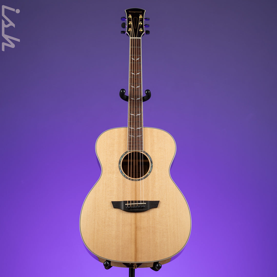 Orangewood Brooklyn Grand Concert Acoustic Guitar