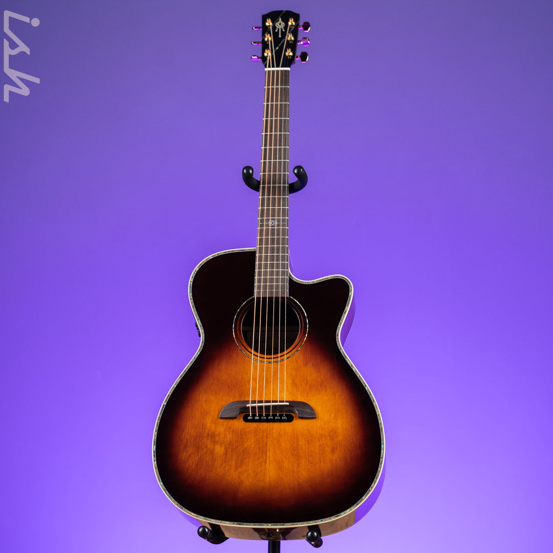 Alvarez Yairi WY1 Weir Stage Model Acoustic-Electric Guitar Sunburst B-Stock
