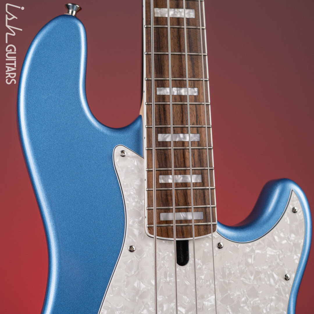 2010’s Lakland Skyline Series DJ-4 Darryl Jones Lake Placid Blue
