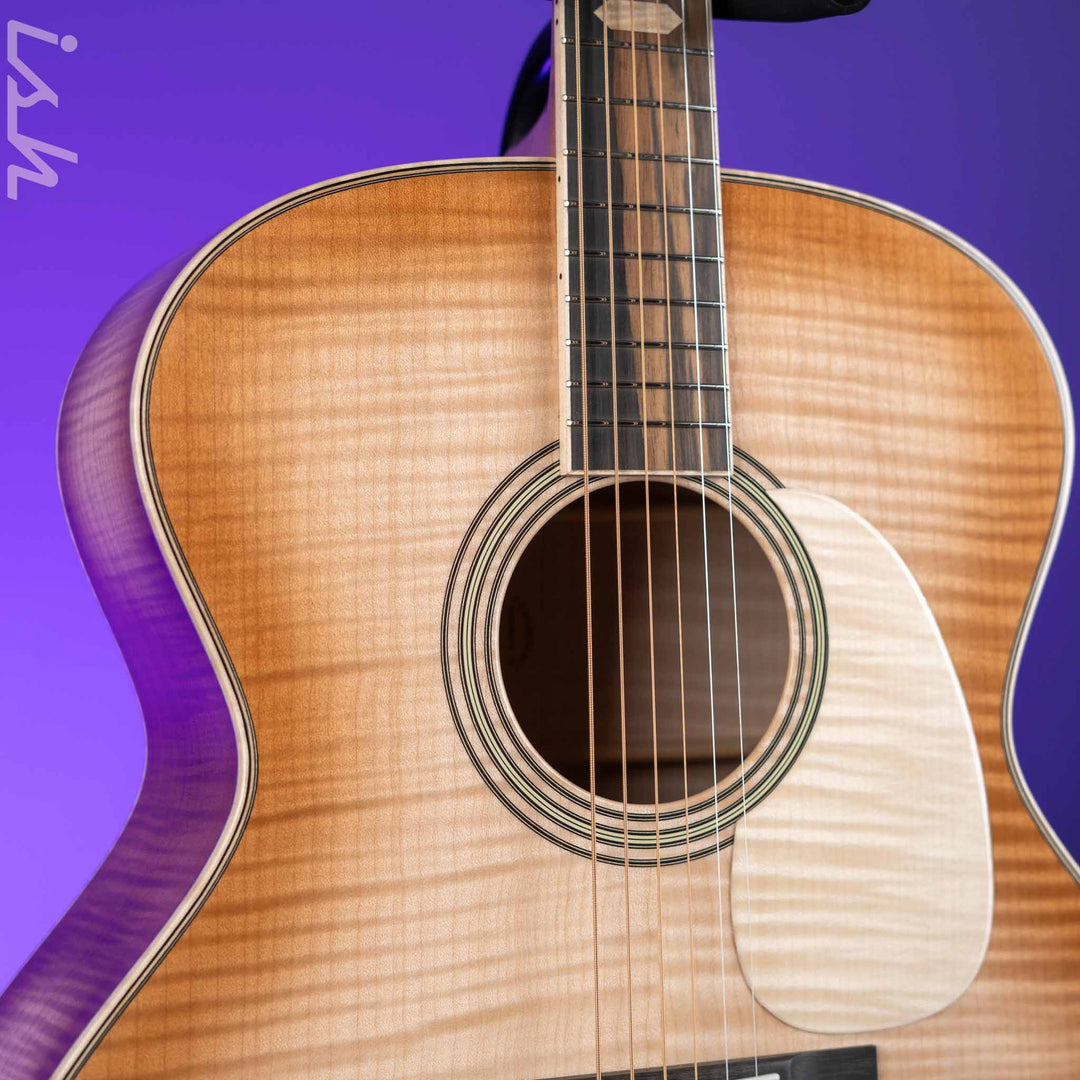 Martin Custom Shop Grand Jumbo J-14F Flamed Maple Toasted Burst