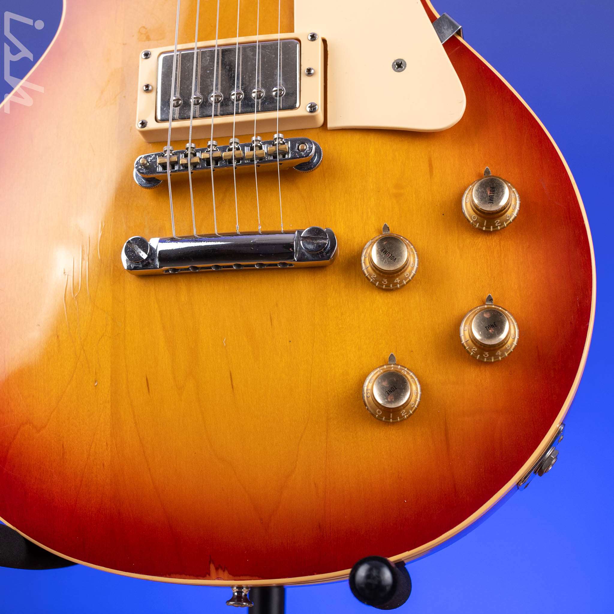 1970's Gibson Les Paul Deluxe Cherry Sunburst w/ Gibson Embossed T