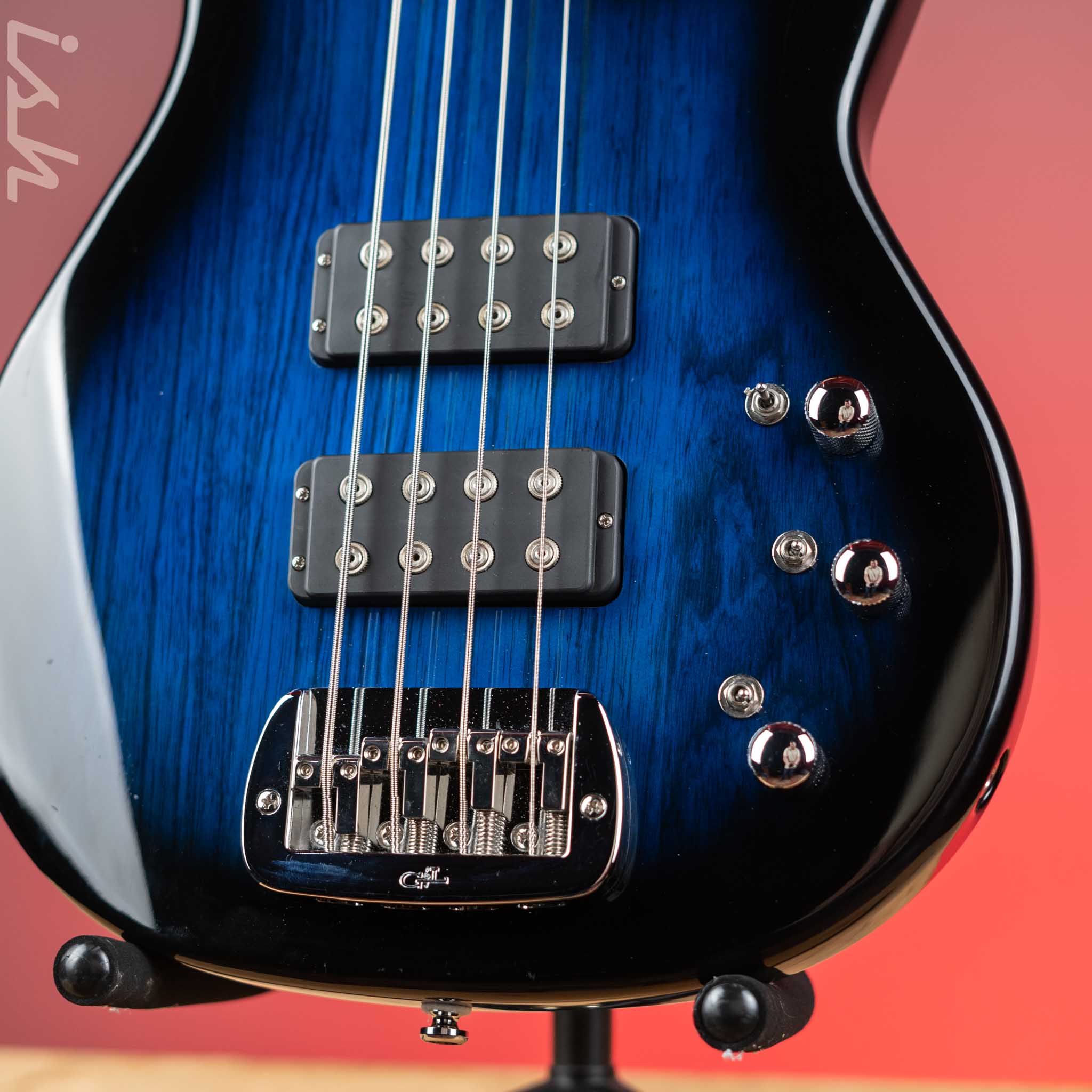 G&L Tribute Series L-2000 Blue Burst – Ish Guitars