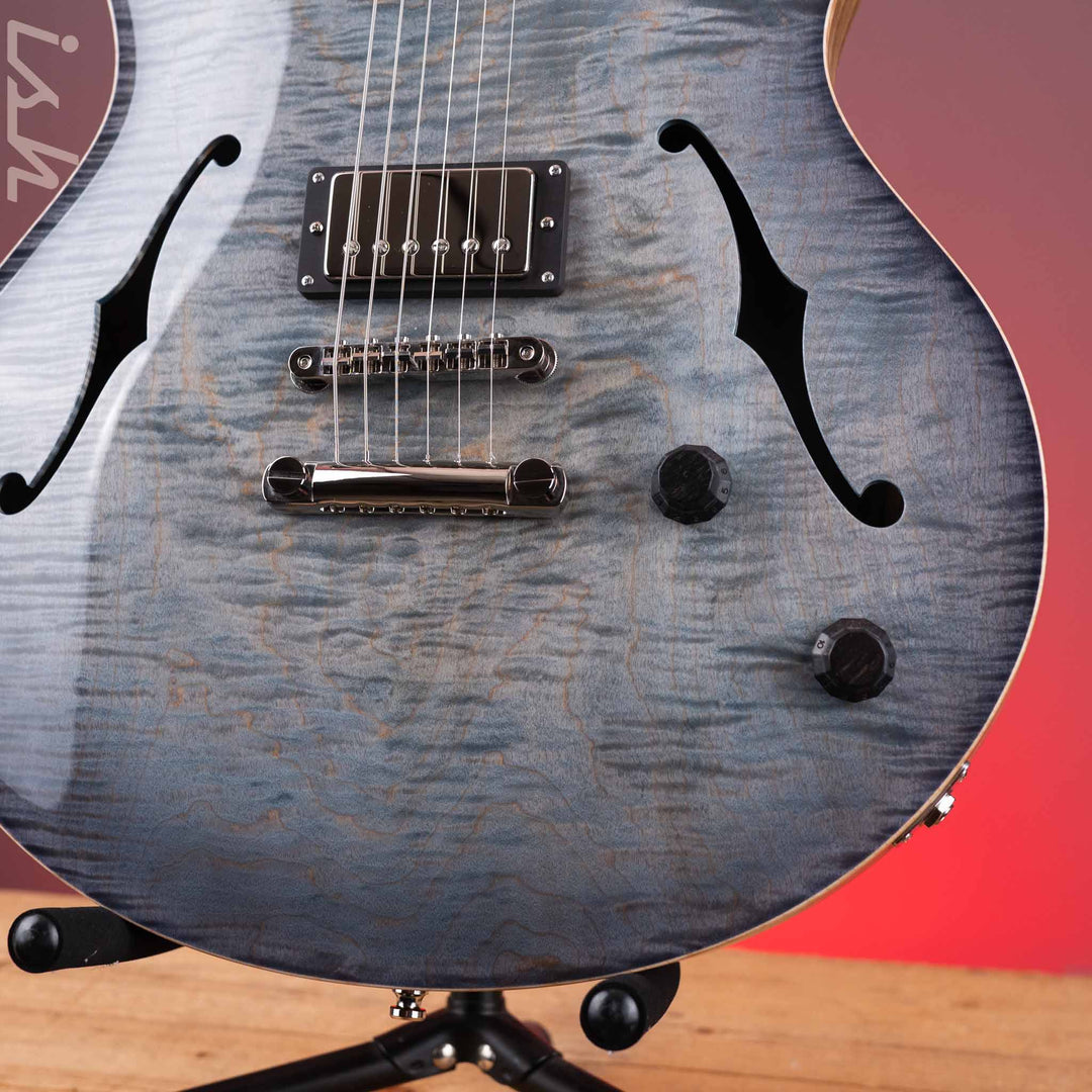 2022 Nik Huber Rietbergen Custom Blue