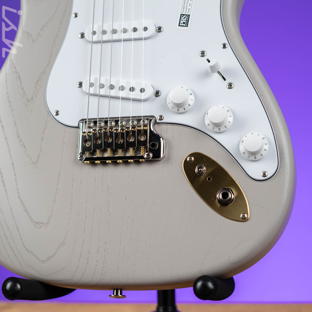 2024 PRS Silver Sky "Dead Spec" Moc Sand