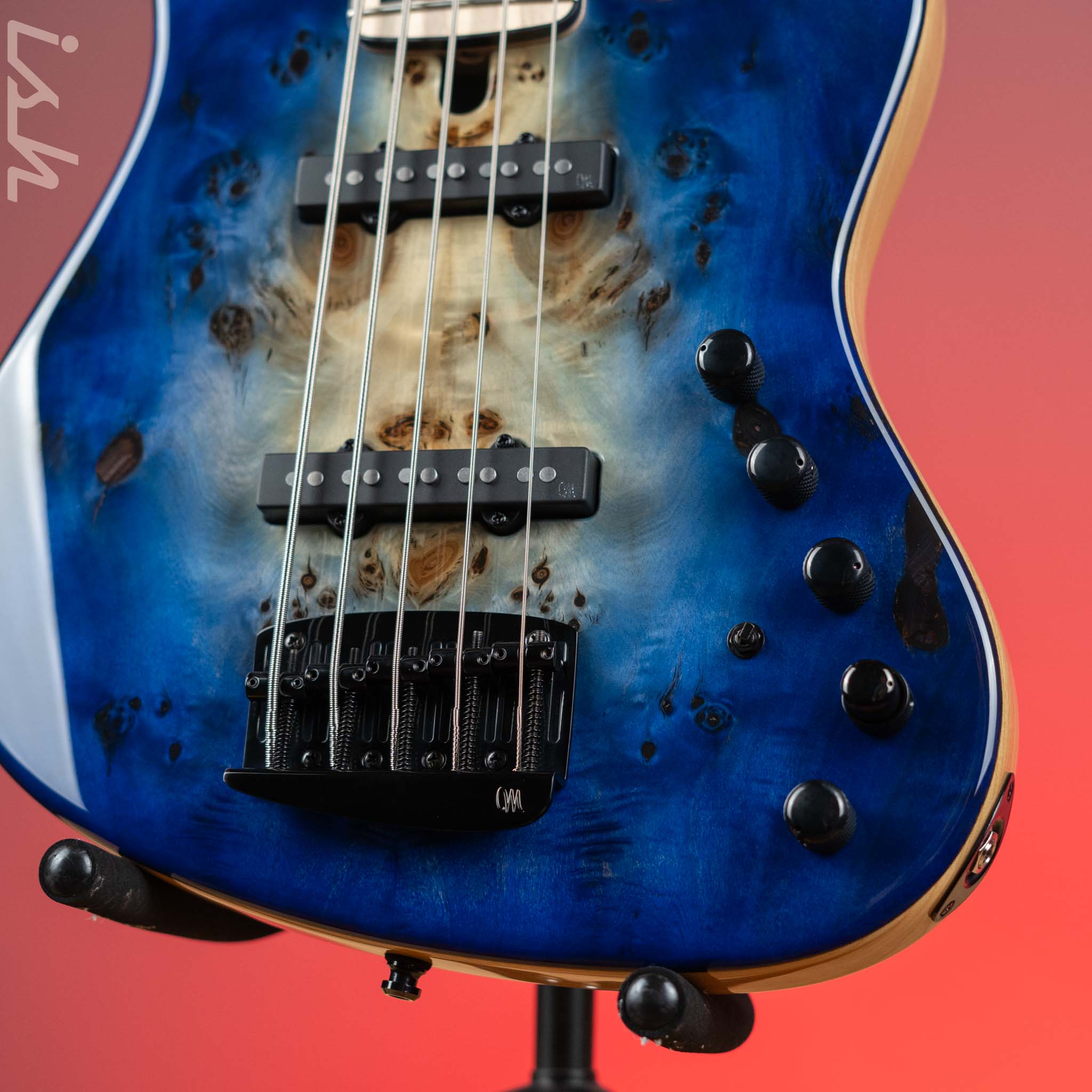 Mayones / Jabba Custom EP 5st 5弦ベース　青 Mayones Jabba Custom EP 5 Bass Transparent Natural Fade Blue Burst