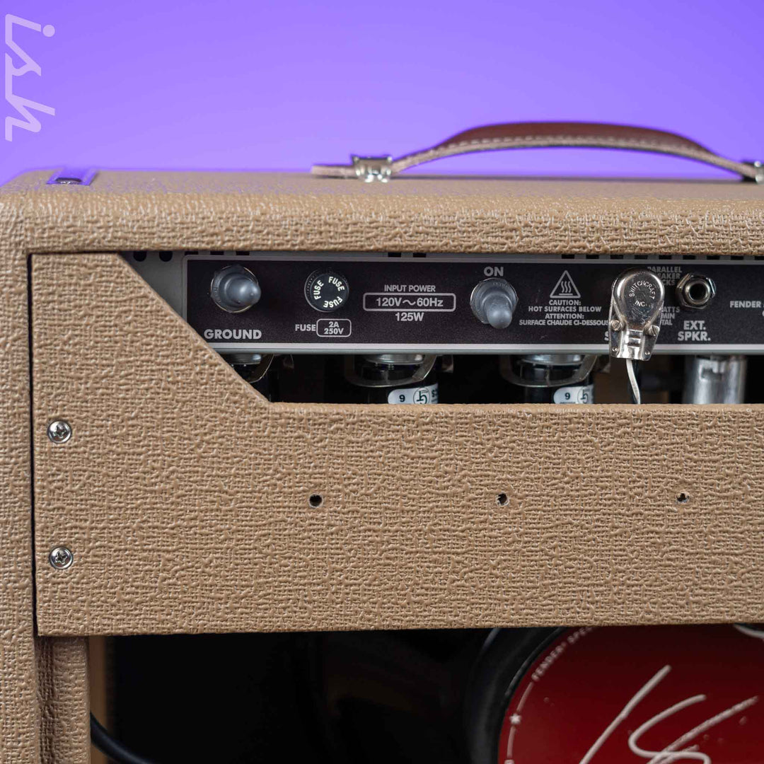 Fender &