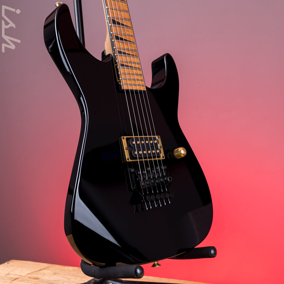 Jackson Custom Shop USA Special Edition Dinky Black Gold