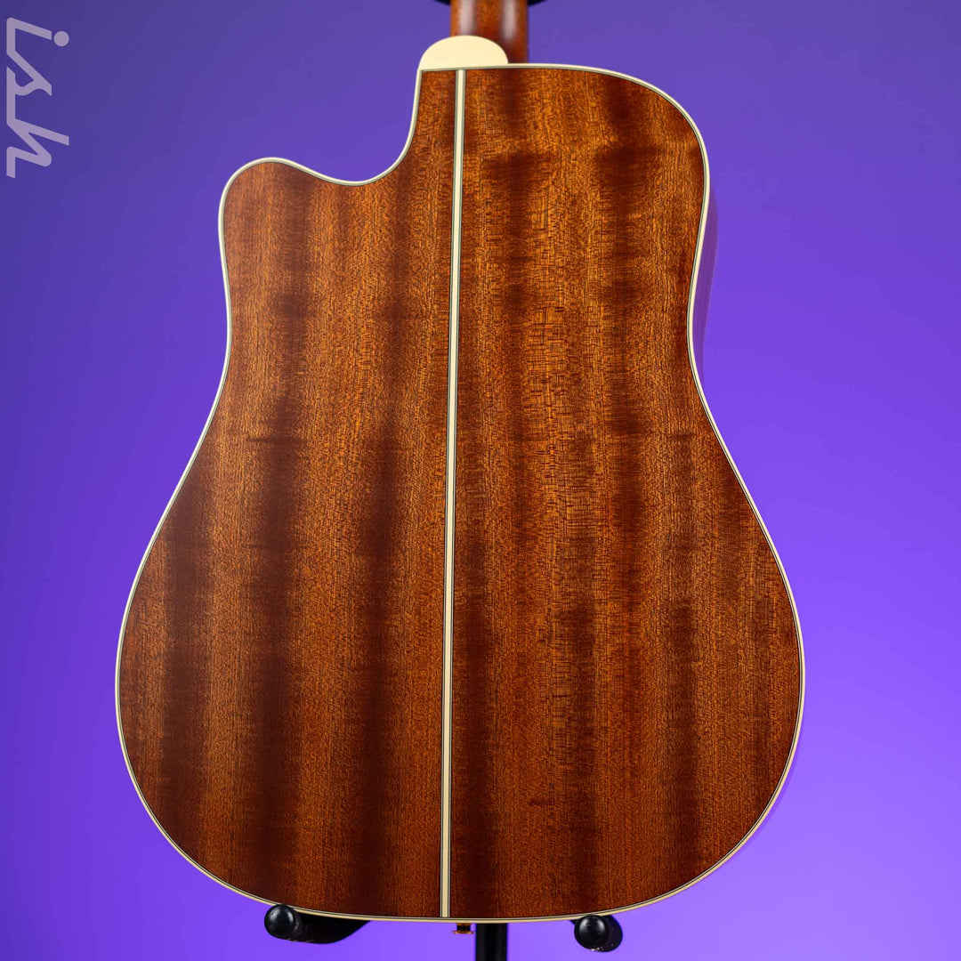 Takamine P3DC Dreadnought Cutaway Acoustic Electric Guitar Natural