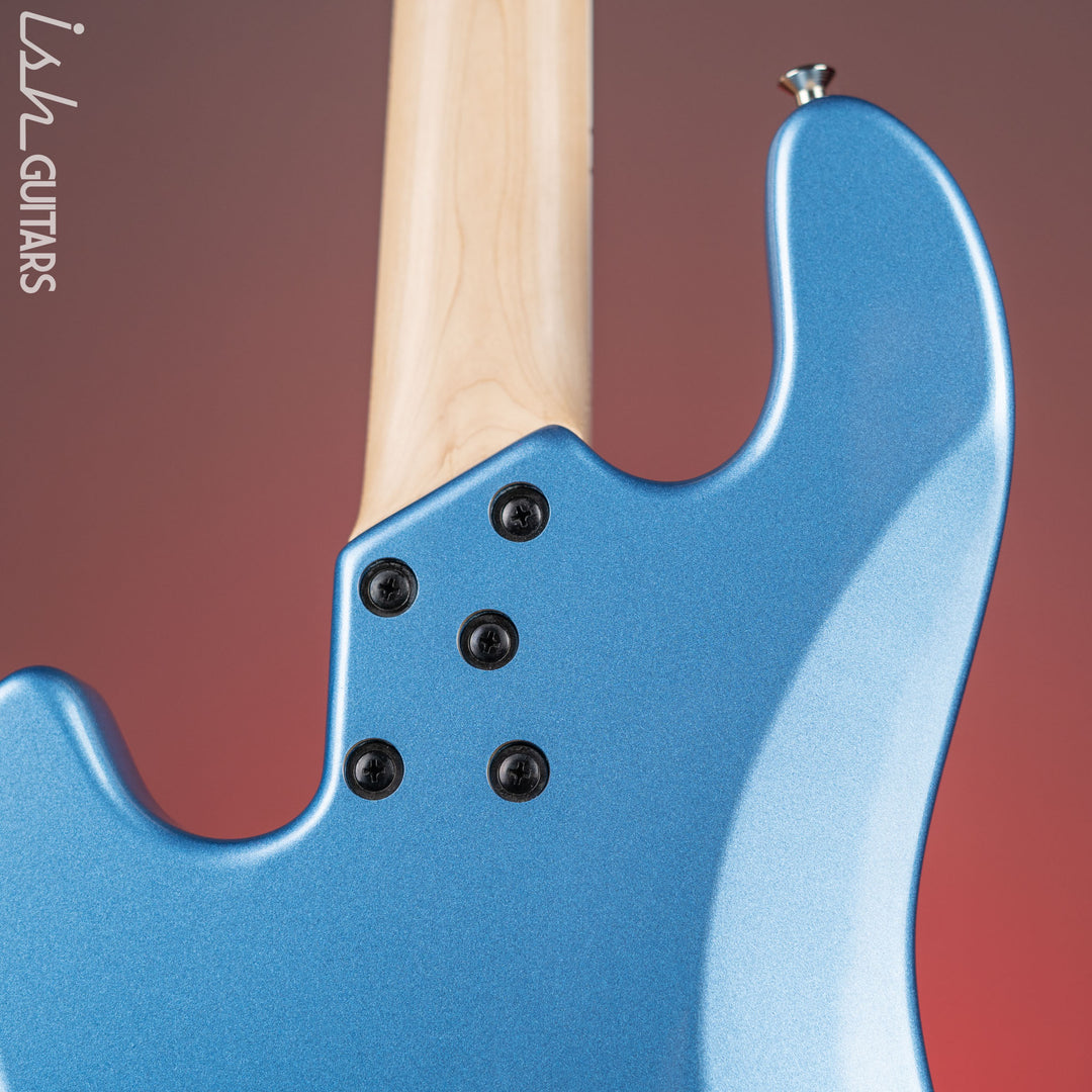 2010’s Lakland Skyline Series DJ-4 Darryl Jones Lake Placid Blue
