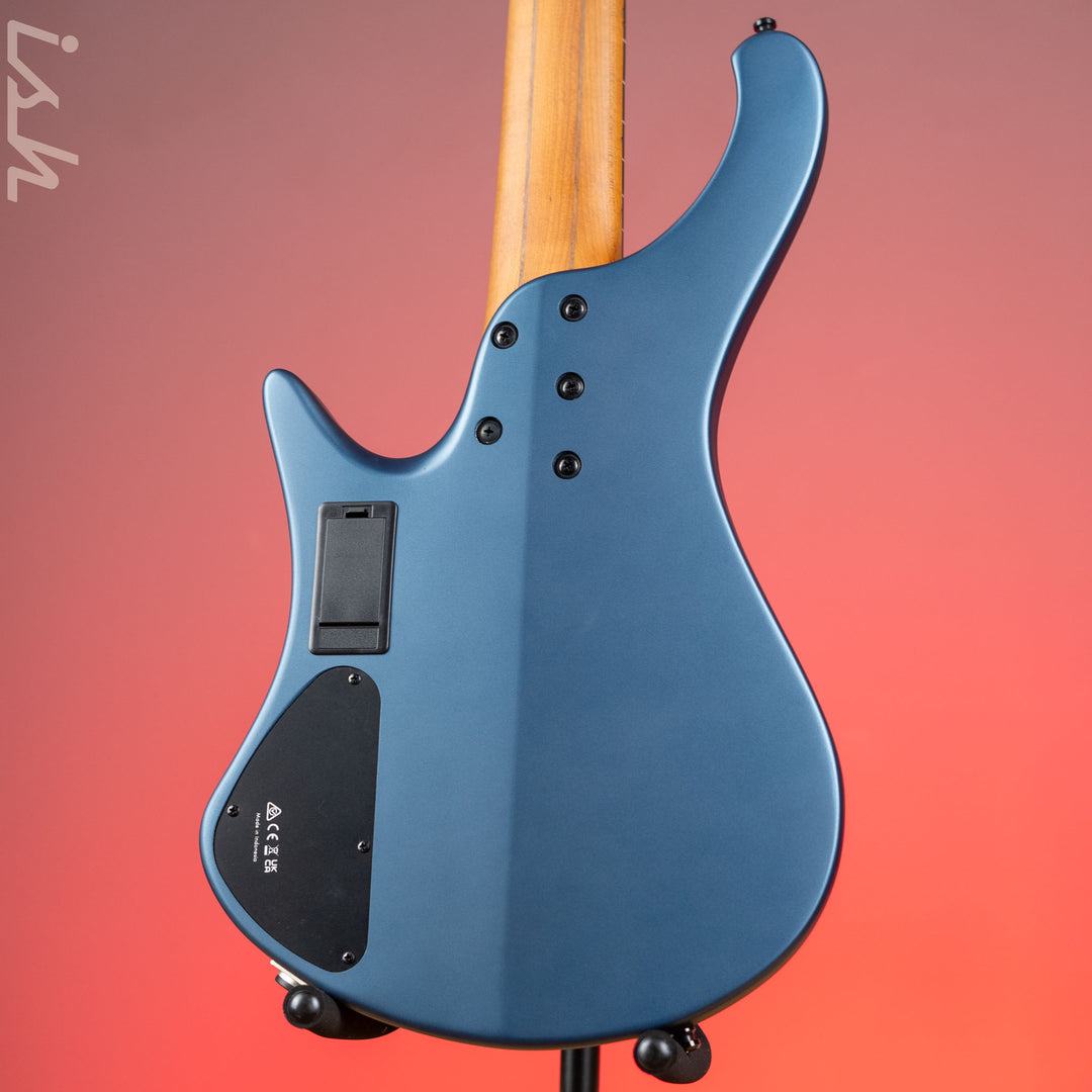 Ibanez EHB1005F Standard 5-String Fretless Multi-Scale Bass Arctic Ocean Matte Demo