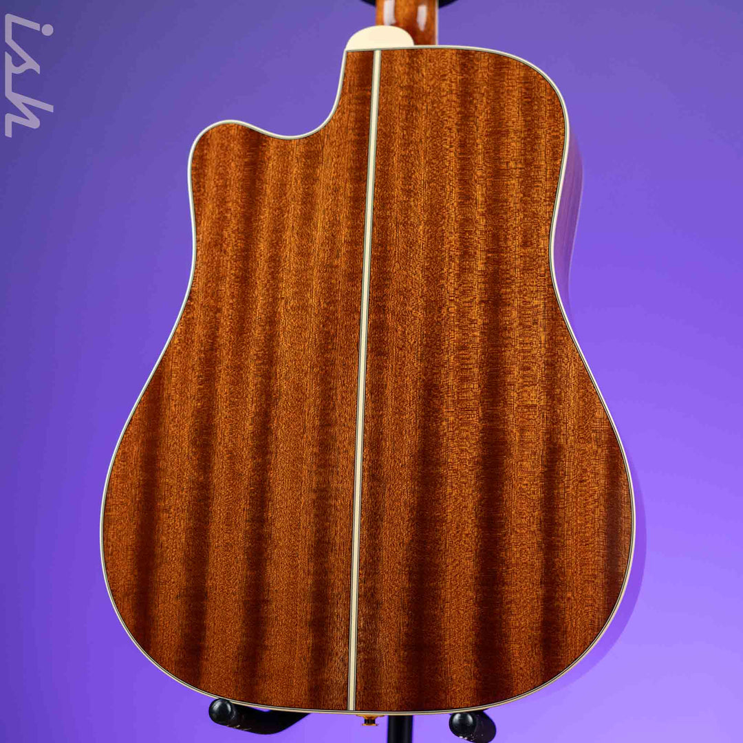 Takamine P4DC Dreadnought Cutaway Acoustic-Electric Guitar Demo