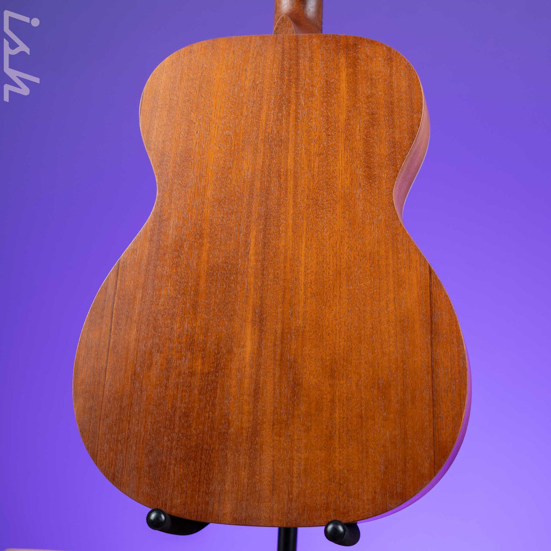 Martin 000-17 Acoustic Guitar Whiskey Sunset Satin