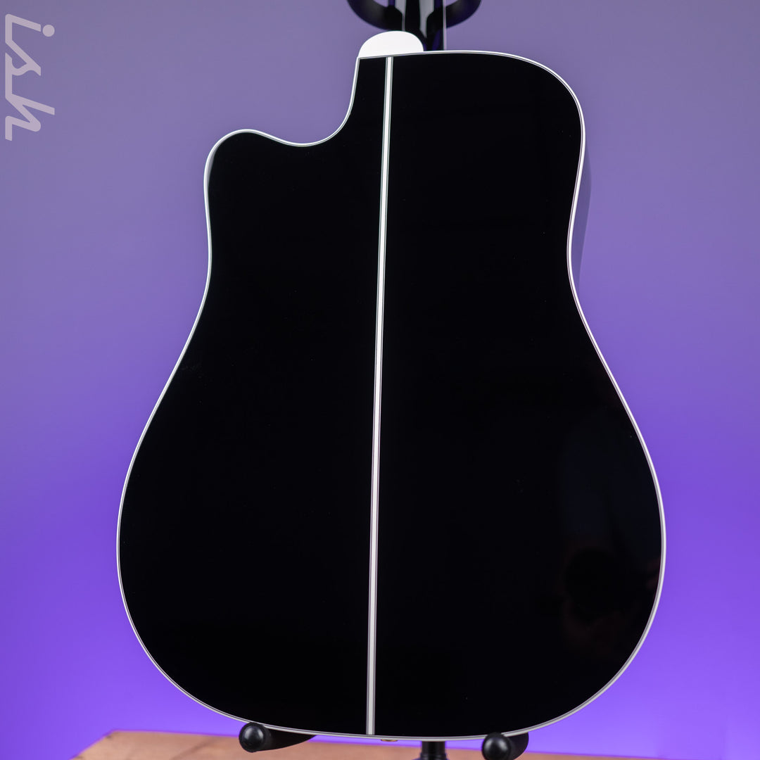 Takamine EF341DX Acoustic-Electric Guitar Black Demo