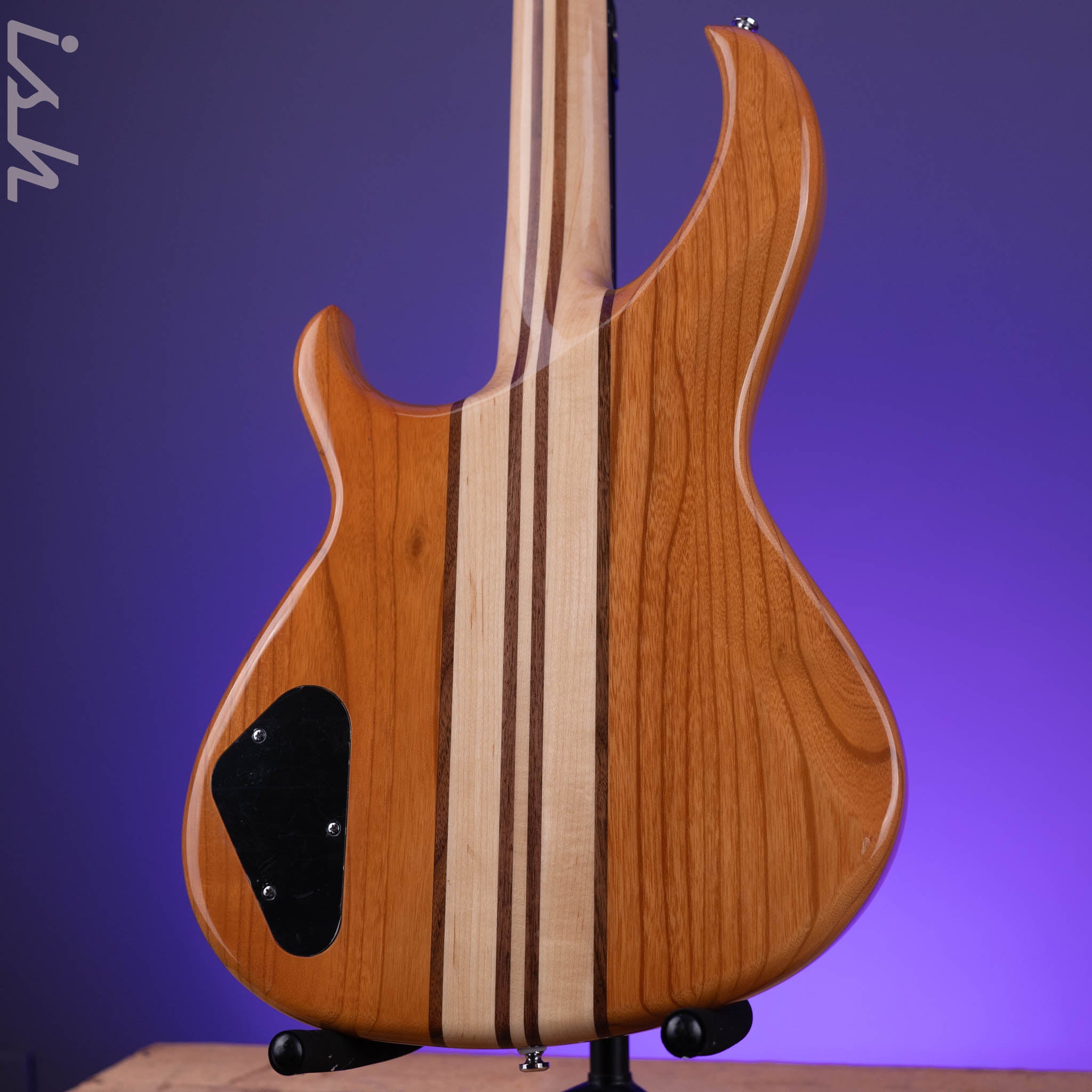 Aria Pro II SB-700 Oak – Ish Guitars