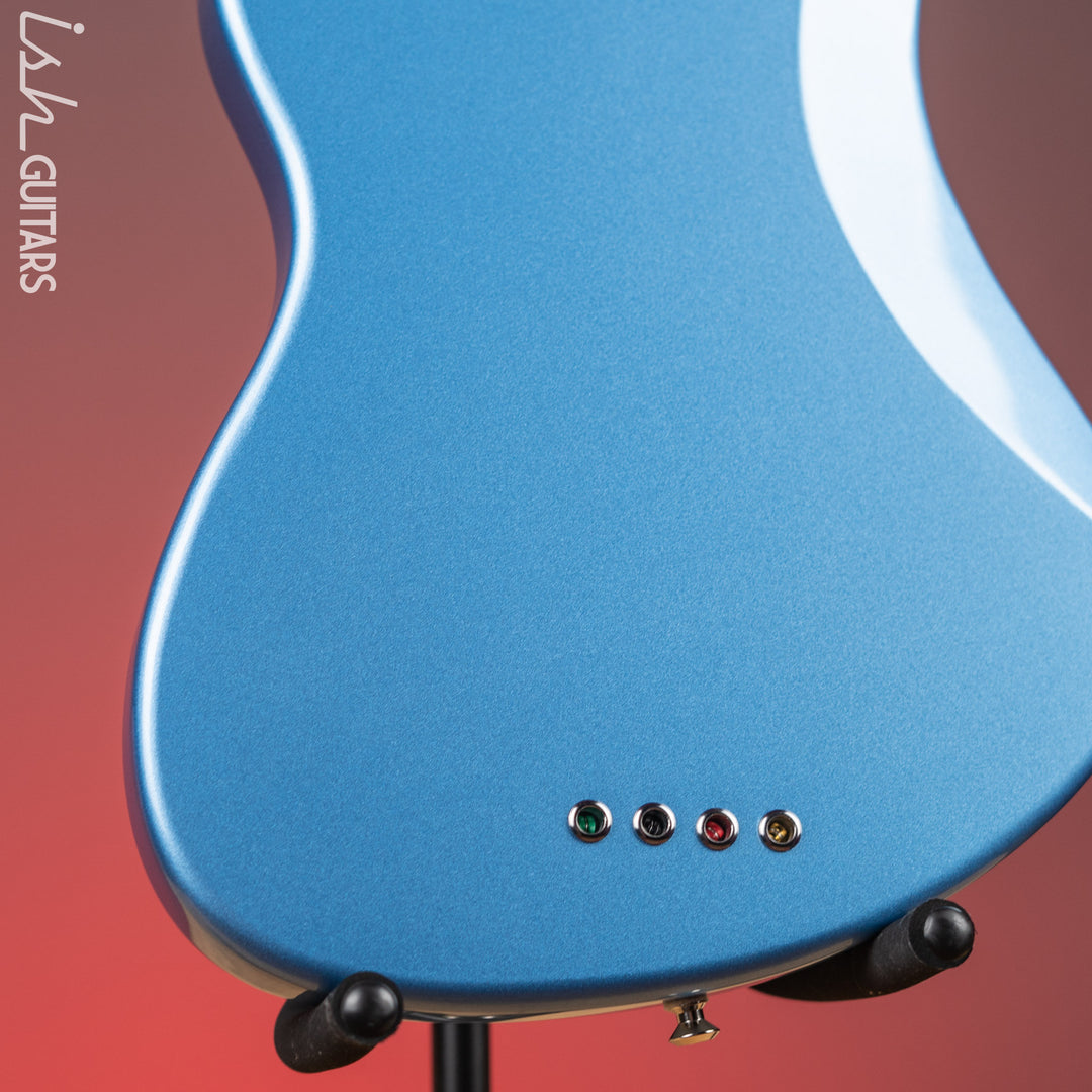 2010’s Lakland Skyline Series DJ-4 Darryl Jones Lake Placid Blue