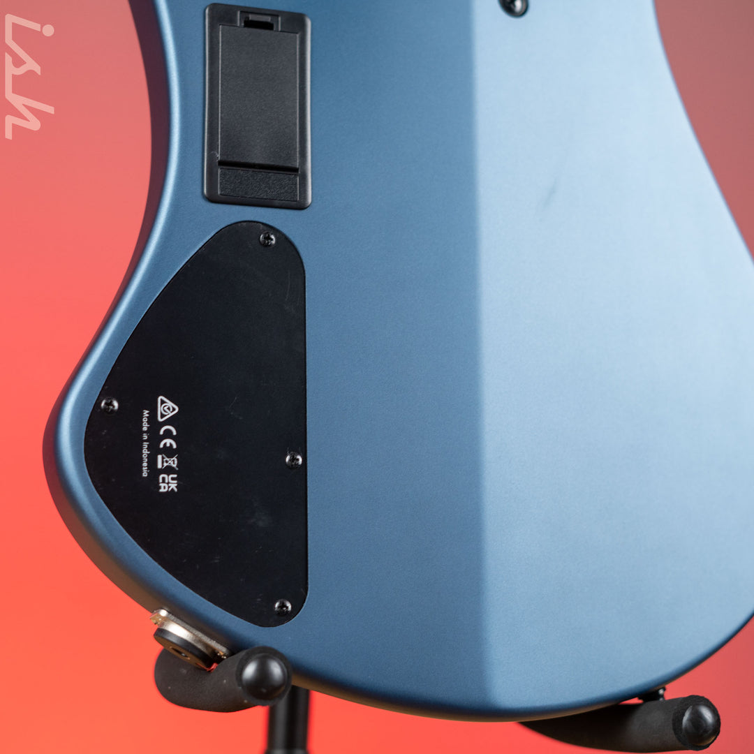 Ibanez EHB1005F Standard 5-String Fretless Multi-Scale Bass Arctic Ocean Matte Demo