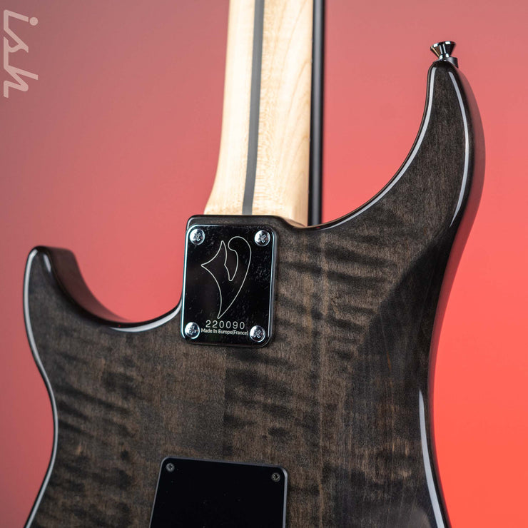 Vigier Excalibur Shawn Lane Master Signature Clear Black – Ish Guitars