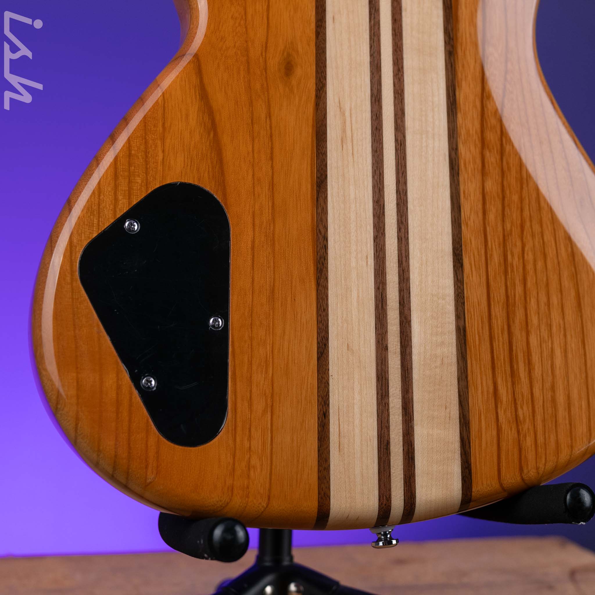 Aria Pro II SB-700 Oak – Ish Guitars