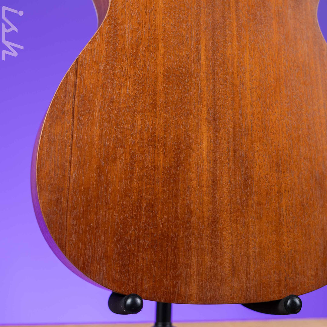 Martin 000-17 Acoustic Guitar Whiskey Sunset Satin