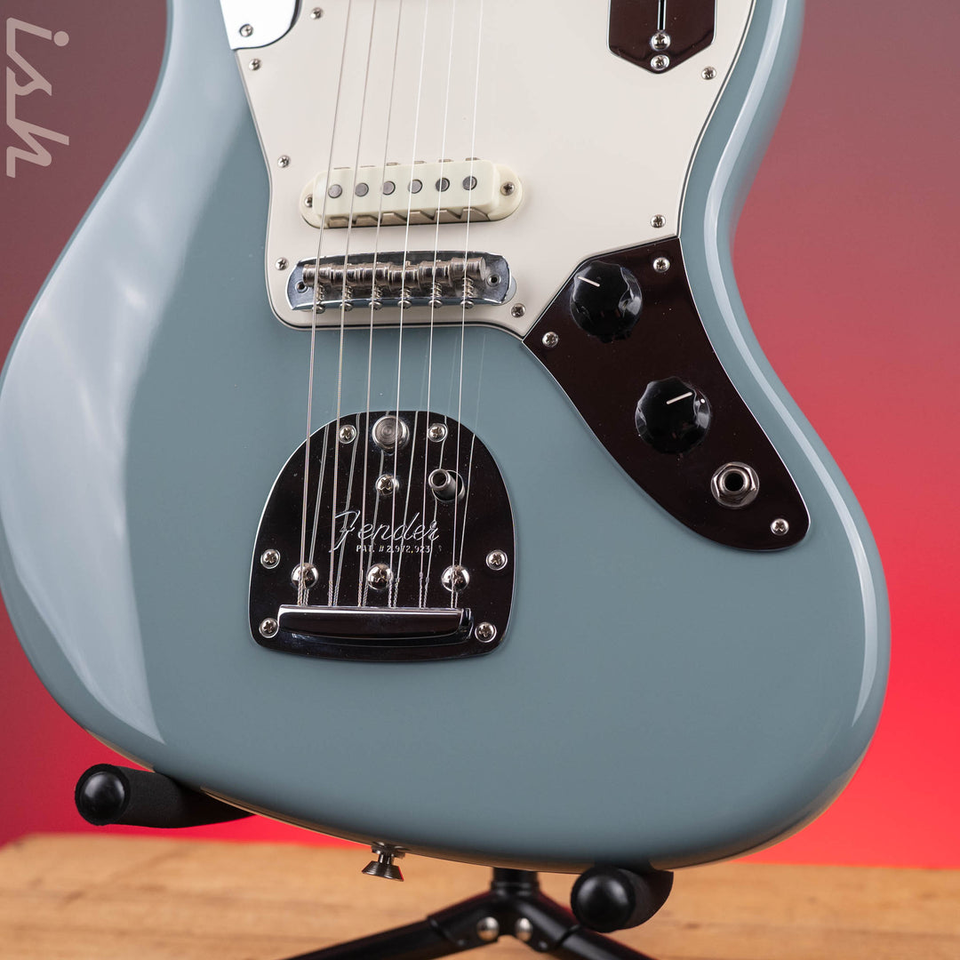 2018 Fender American Professional Jaguar® Sonic Gray – Ish Guitars