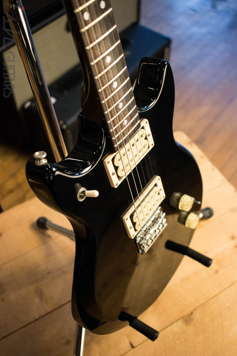 Hondo II Professional Double Cutaway Black